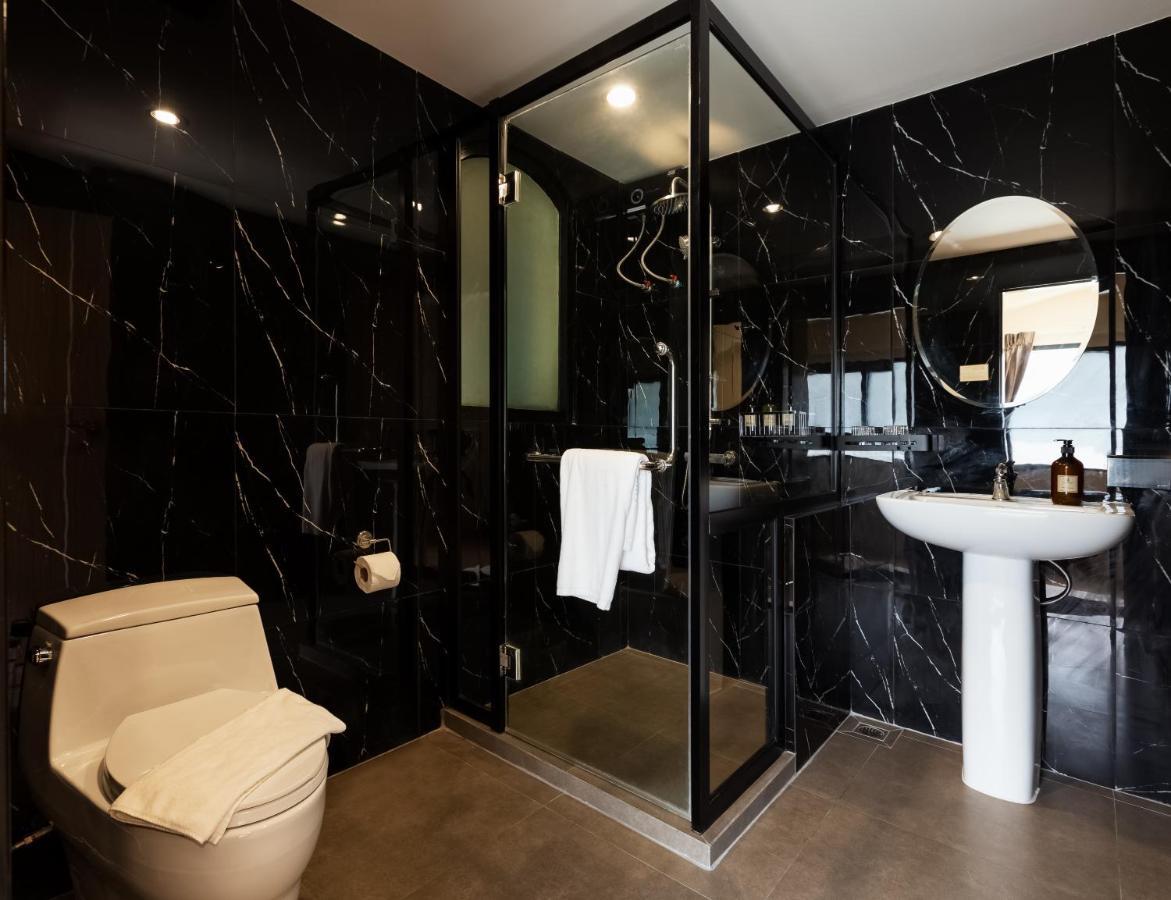 Heaven Boutique Hotel Bangkok Esterno foto