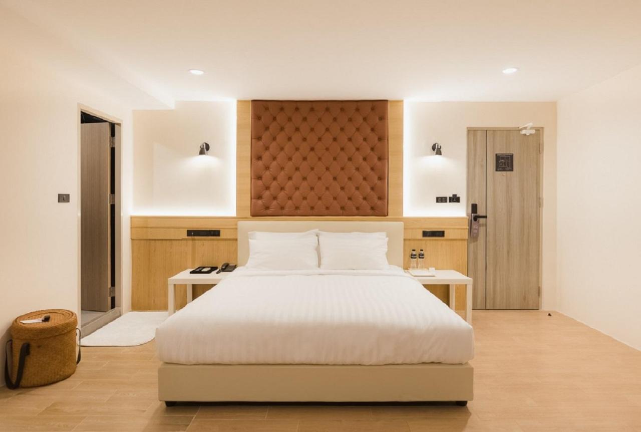 Heaven Boutique Hotel Bangkok Esterno foto